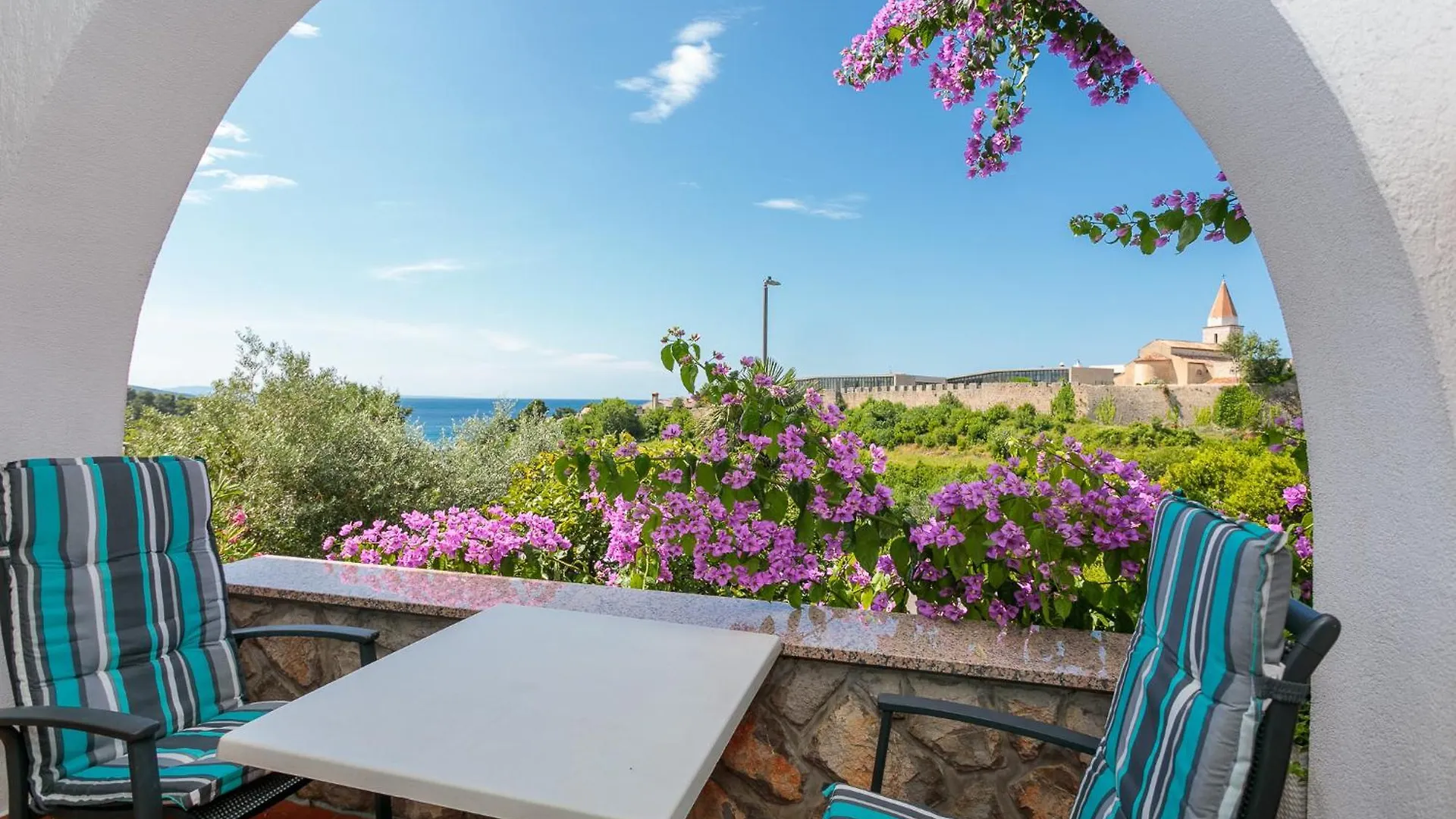 Apartments Delfin Krk Town