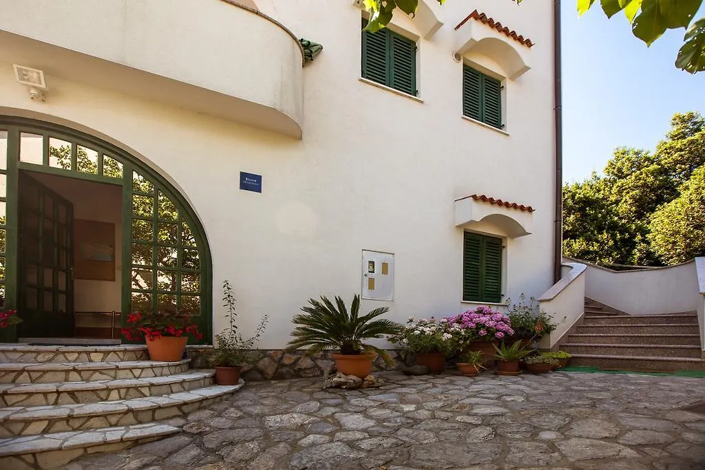 Apartments Delfin Krk Town